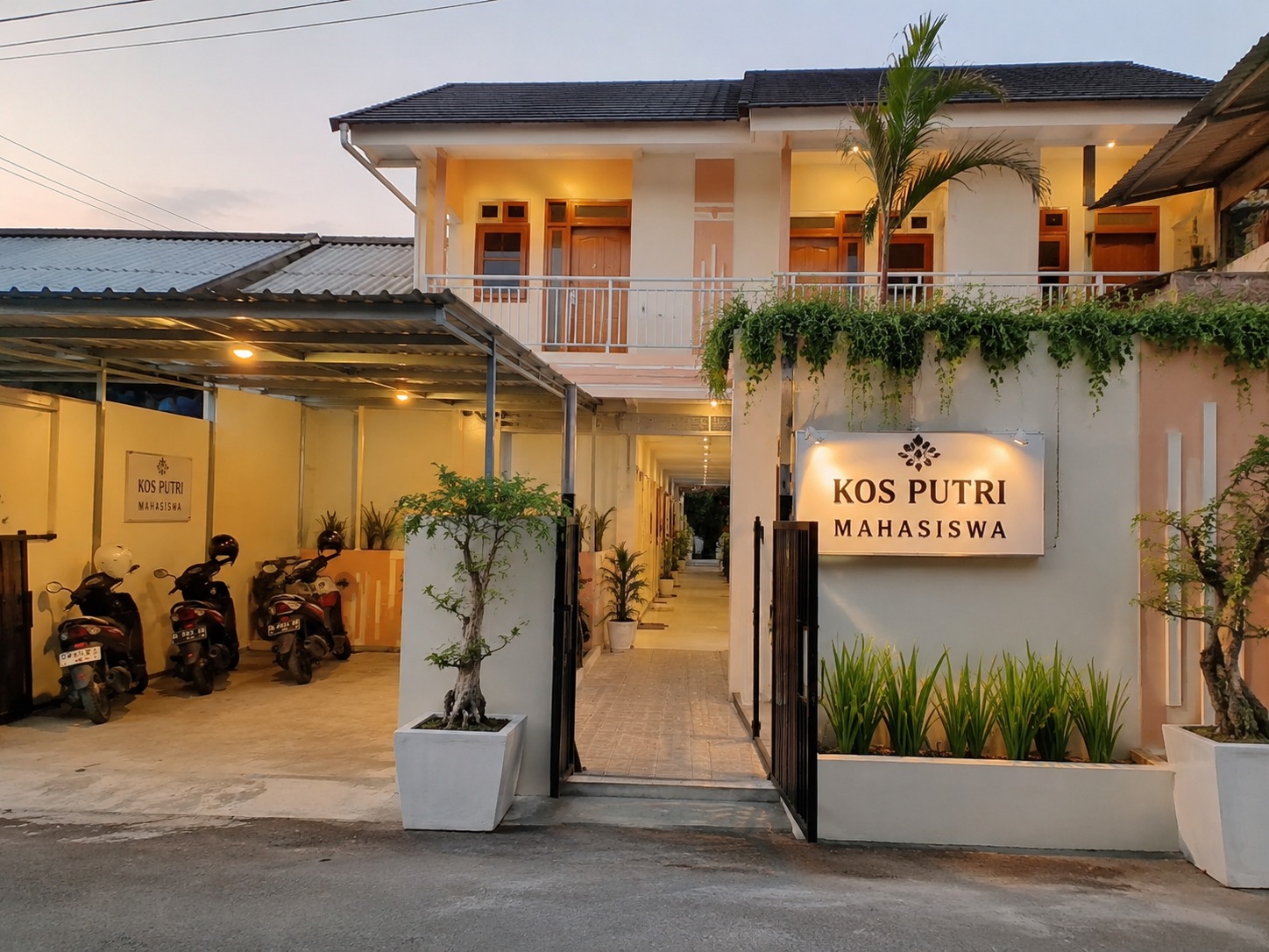 Wisma Putri Hitam Putih